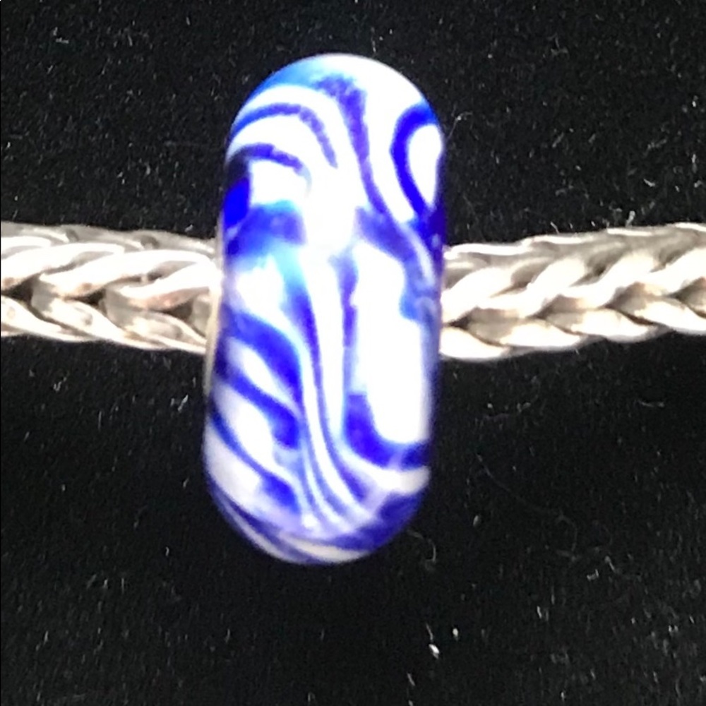 Authentic Glass Trollbead